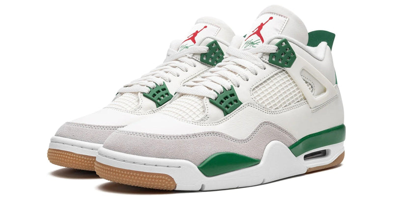 Air Jordan 4 Retro SB 'Pine Green'