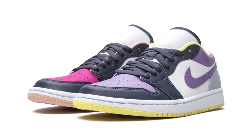 Air Jordan 1 Low SE WMNS 'Mismatched Purple/Magenta'